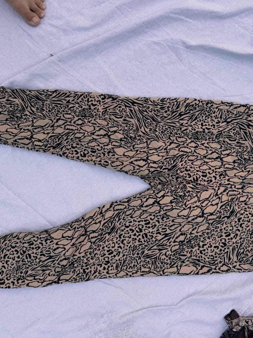 H&M Divided Animal Print Skinny Pants Size 10